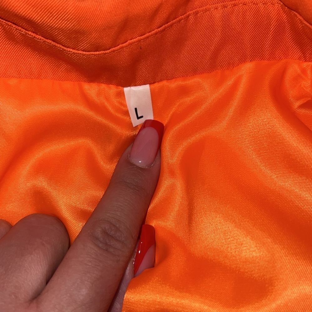 Blazer - Picture 4 of 5